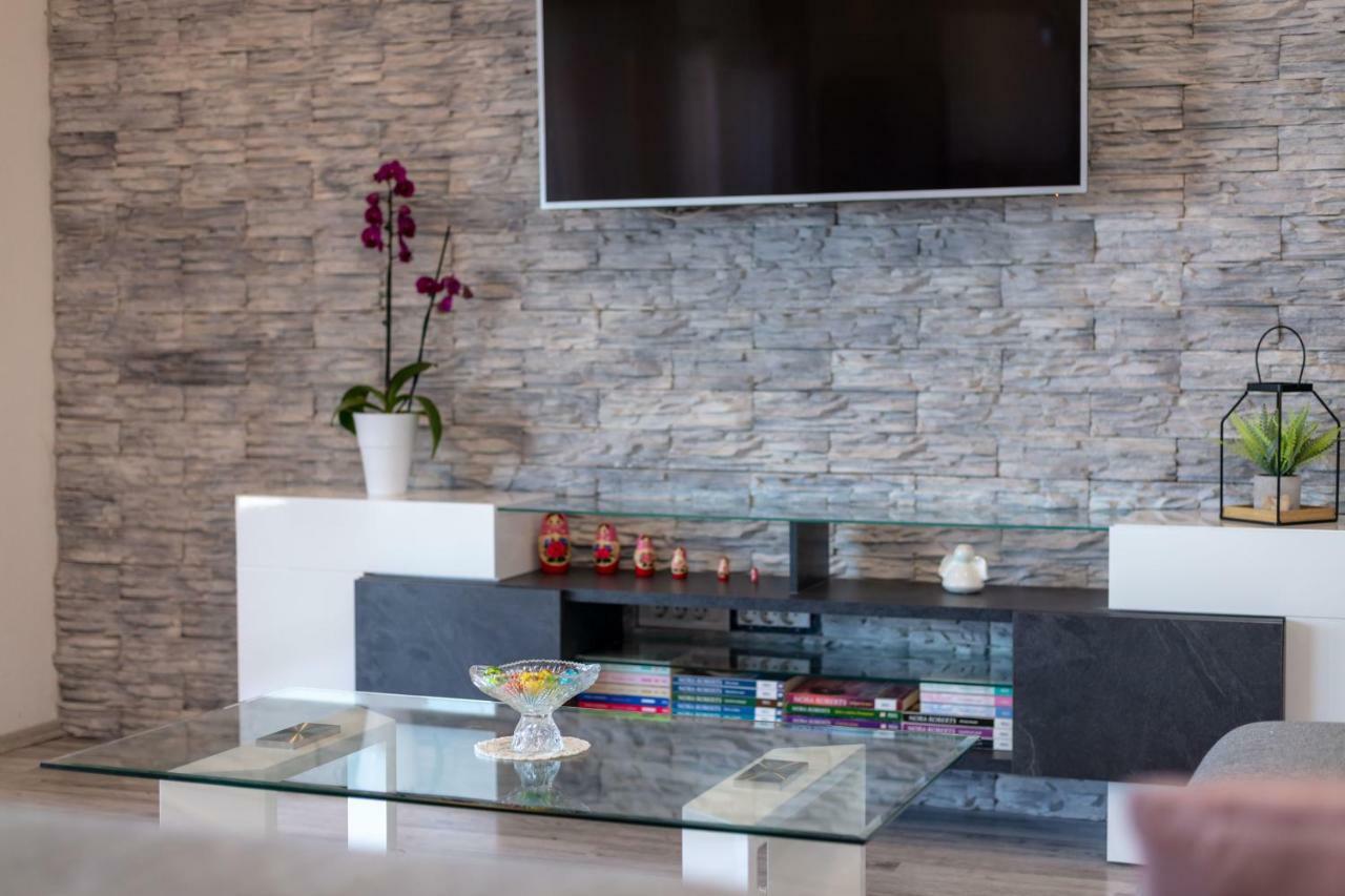 Luxury Apartment Nora Podstrana Exterior foto